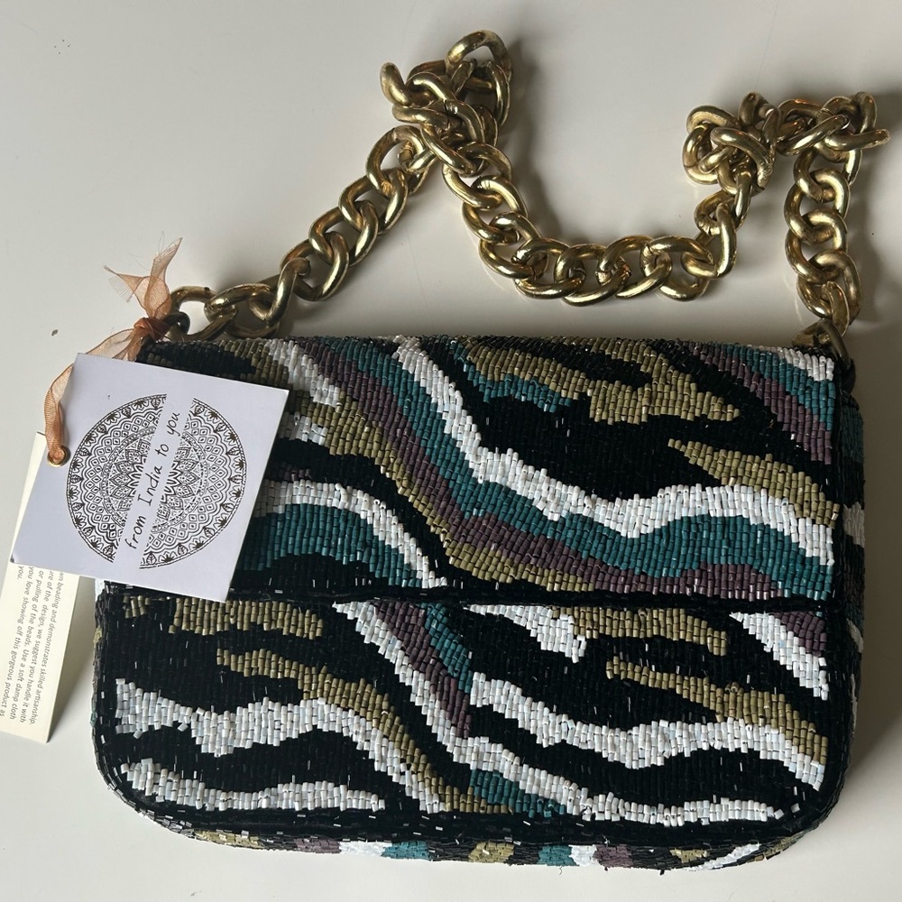 (NWT) Beaded Patterned Event Party Purse Bag W/ Purple/Teals & Gold Chain Strap